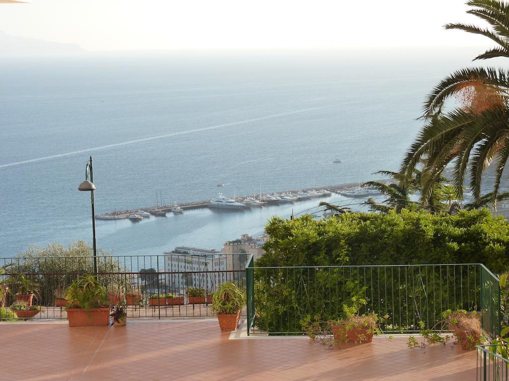 Casa Di Erminia Bed and Breakfast Napels Buitenkant foto